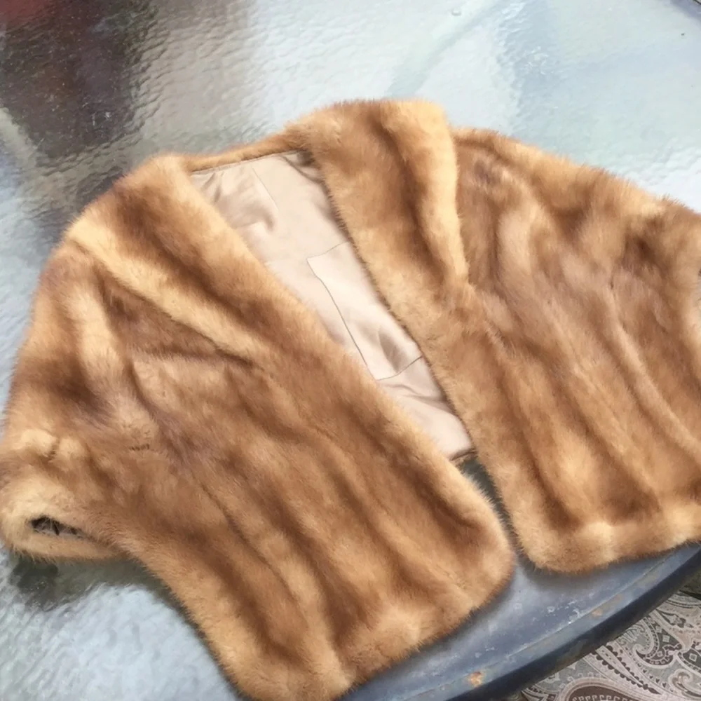 Vintage - Genuine Mink Capette - Picture 8 of 8
